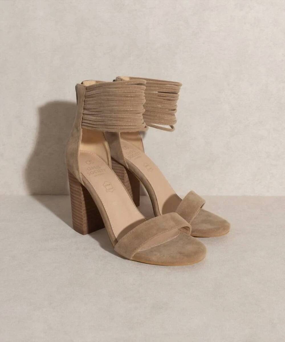 NEW OASIS SOCIETY women's blair thick ankle strap block heels in khaki